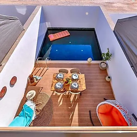 Ay Hotel 5*